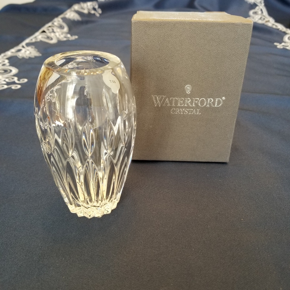 Waterford Society 1998 Posy Vase